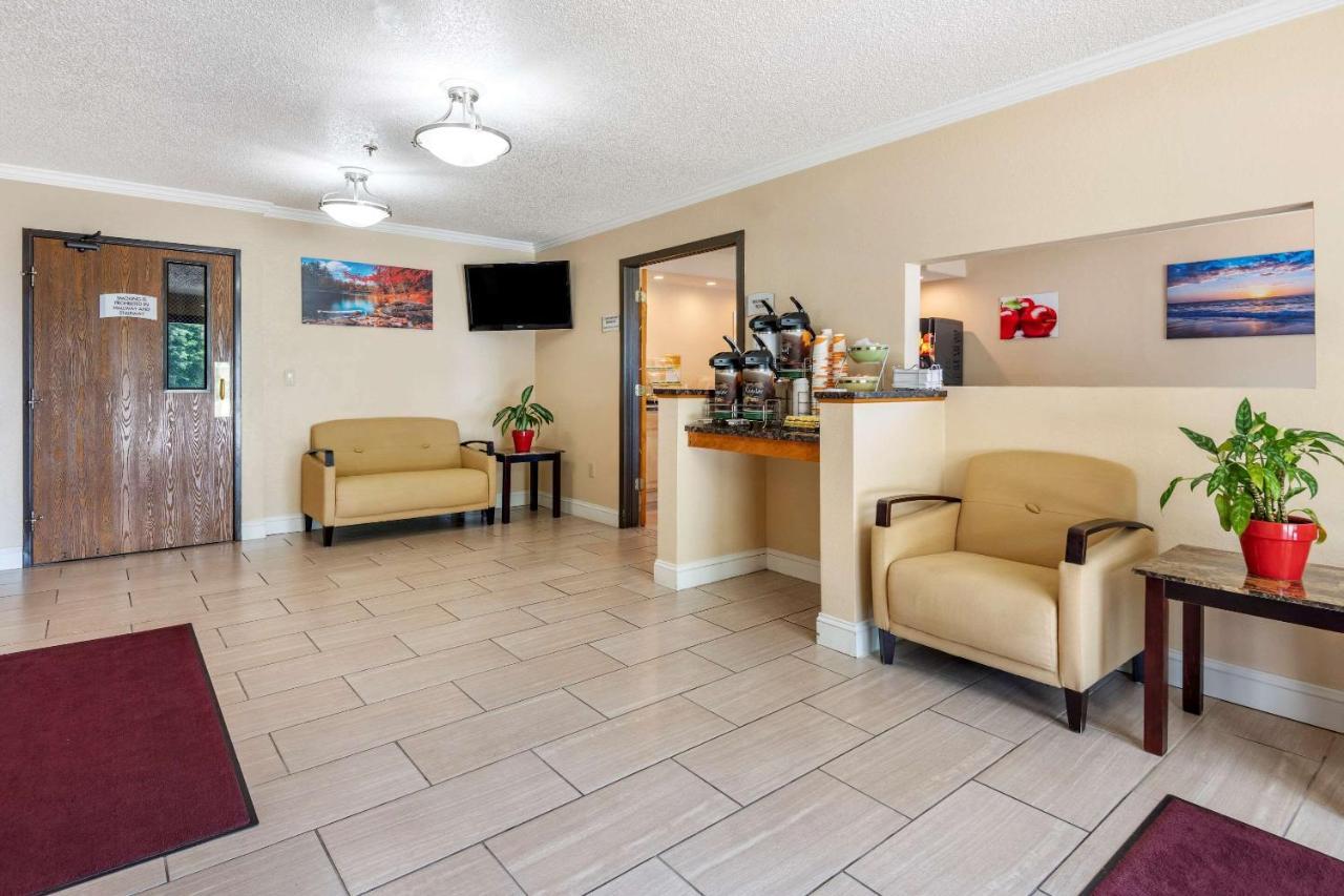 Quality Inn Sanford Esterno foto